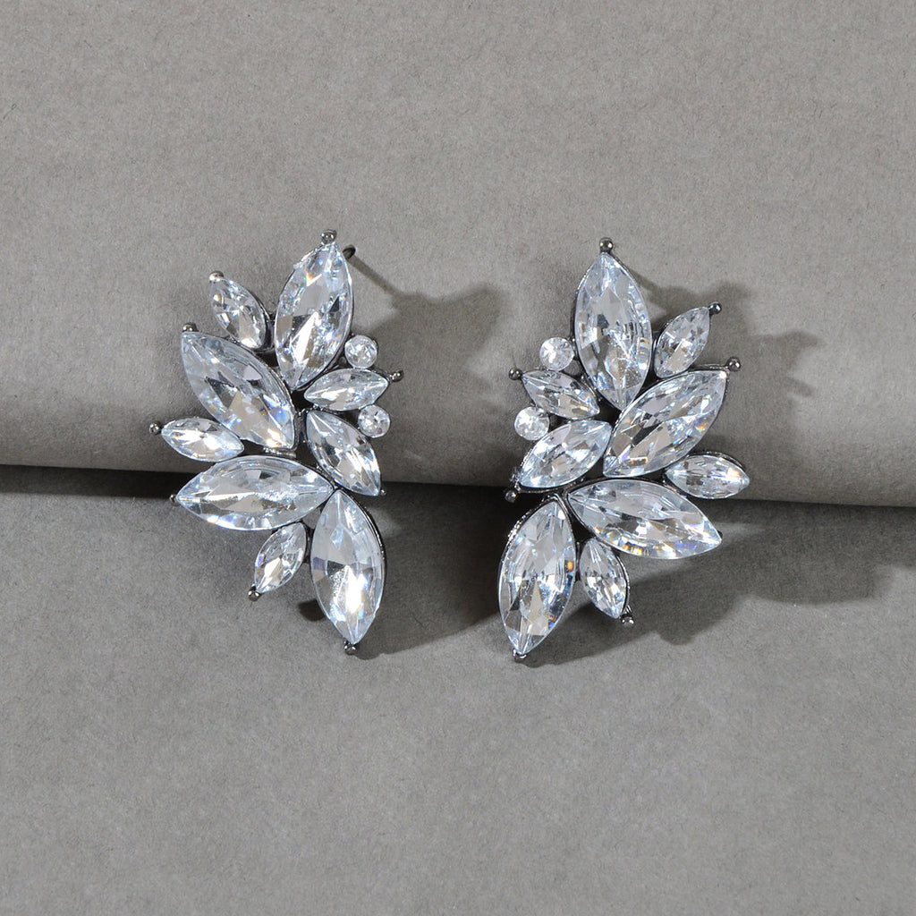 Pendientes de Botón de Flor de Cristal Brillante.