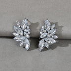 Pendientes de Botón de Flor de Cristal Brillante.