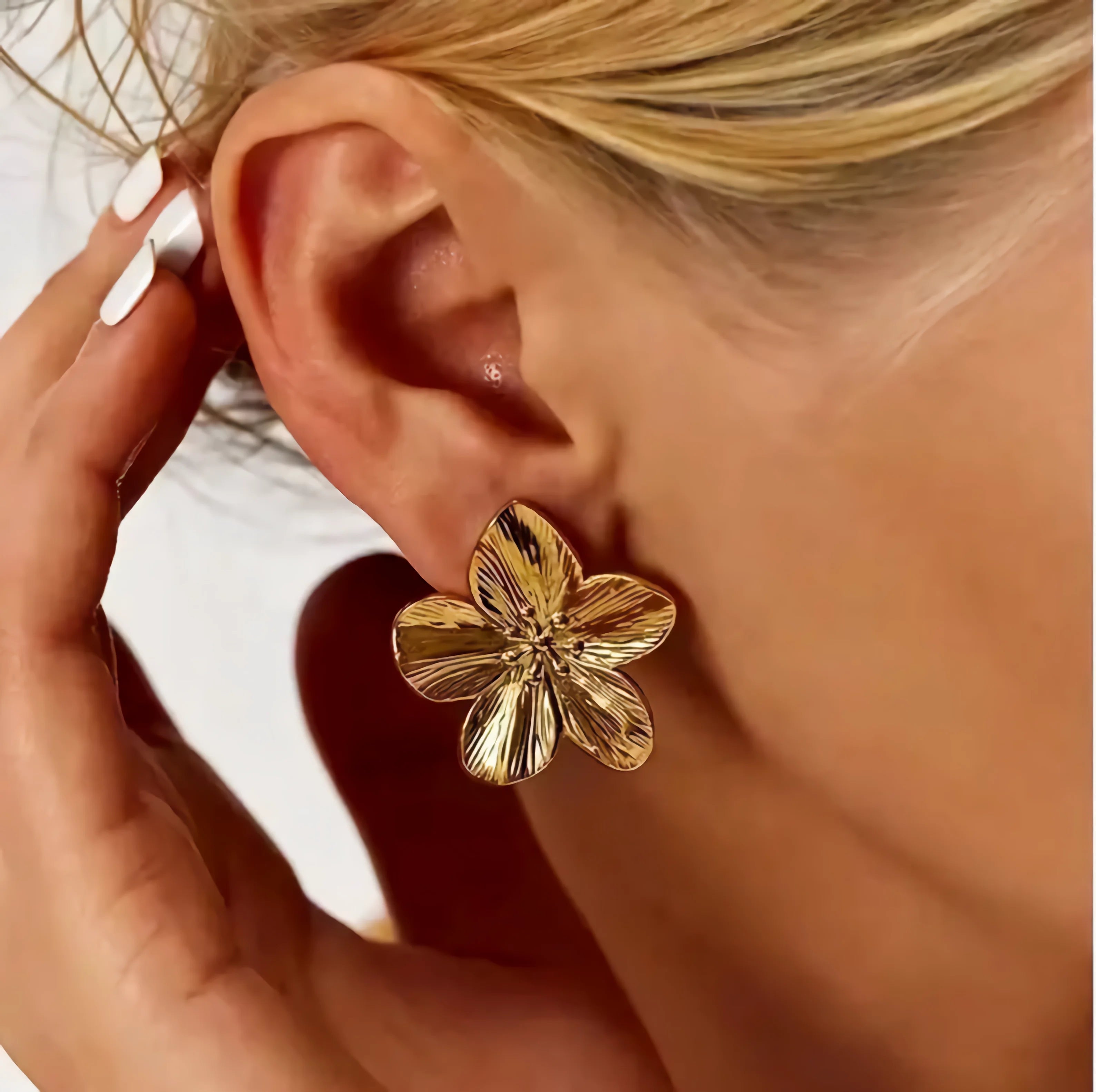 Vintage Gold Flower Earrings in 14K Stainless Steel