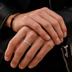 Anillo de hombre con detalle trenzado