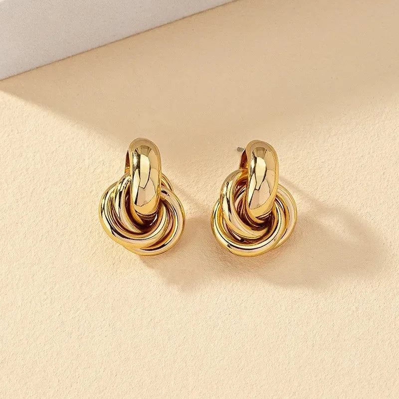 Gold Earrings with Intertwined Knots 