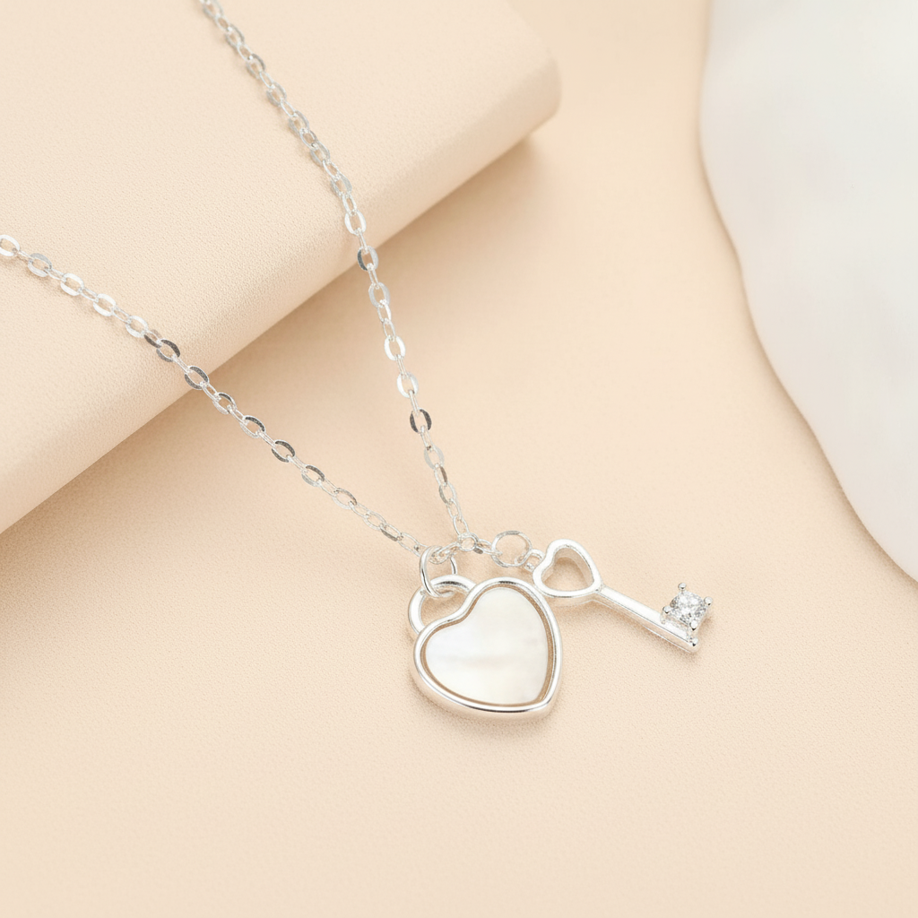 Collar con Cerradura de Corazón de Elementos Swarovski